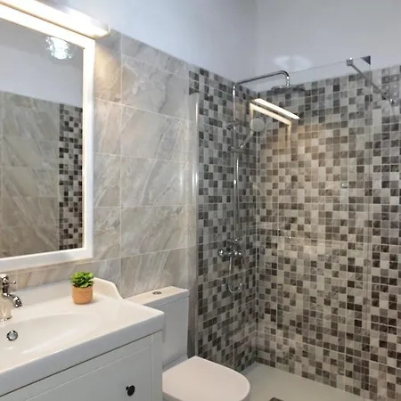 Caserio Leandro Iii Willa *