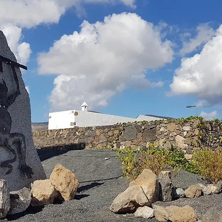 Caserio Leandro Iii Willa