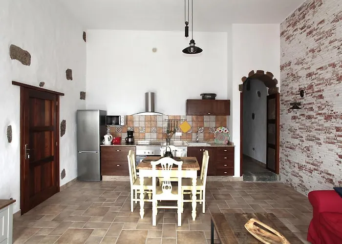 Caserio Leandro Iii וילה